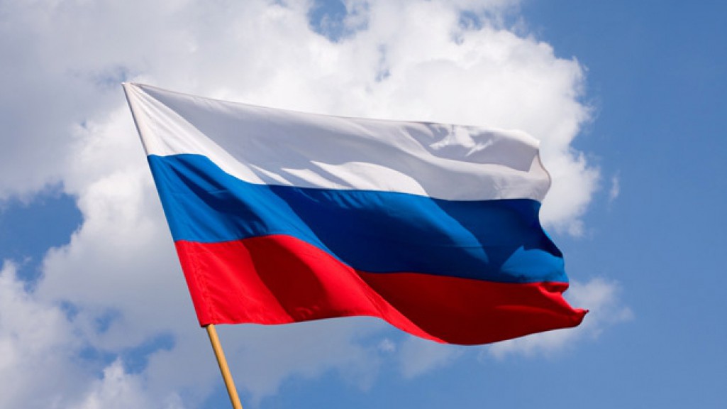 СМИ: У спортсмена из Белоруссии отобрали российский флаг на «Маракане»